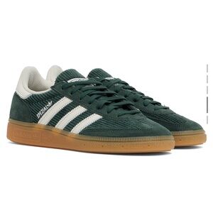 BNW Adidas New 2024 holiday Handball Spezial mineral green cream size36 US 5 1/2